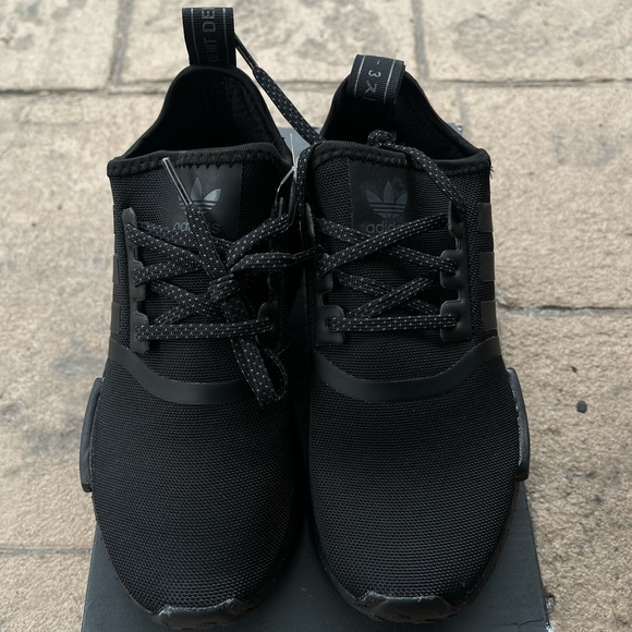 Adidas nmd youth size 4 / women’s size 5 - Picture 2 of 5